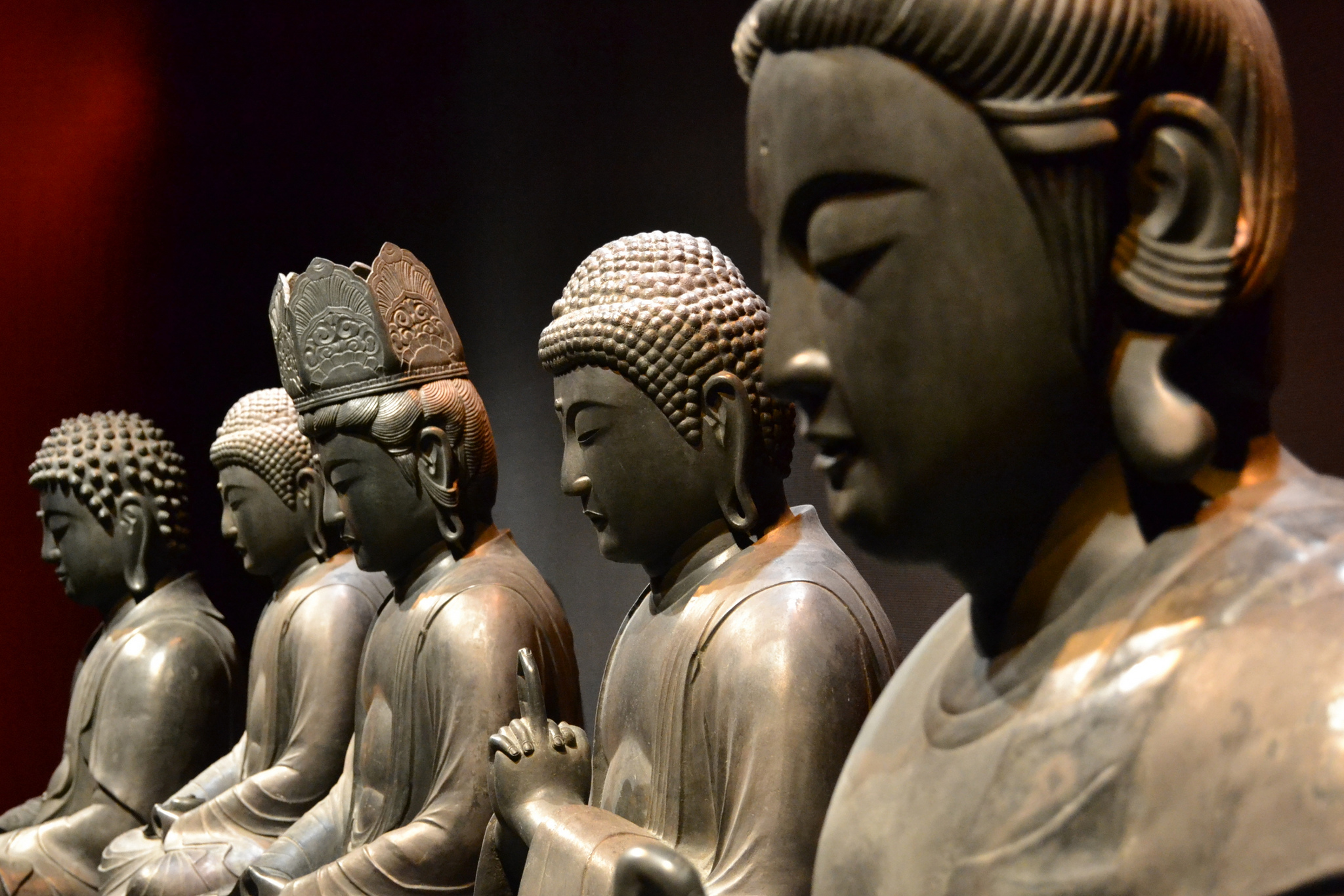 Buddhas: Leiden, Museum Volkenkunde (National Museum of Ethnology), October 2012 via https://www.flickr.com/photos/jankunst/8122824258